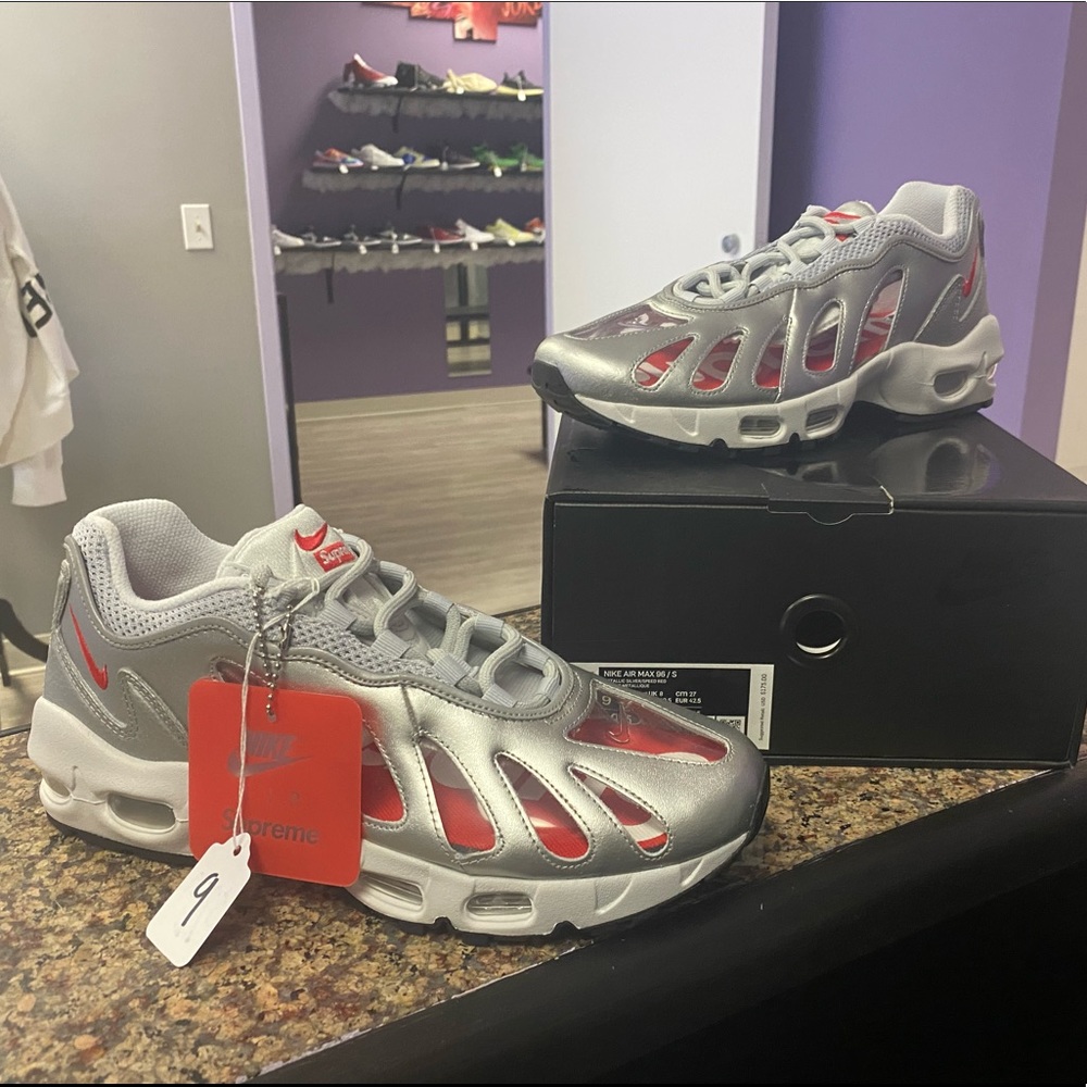 Supreme Air Max 96